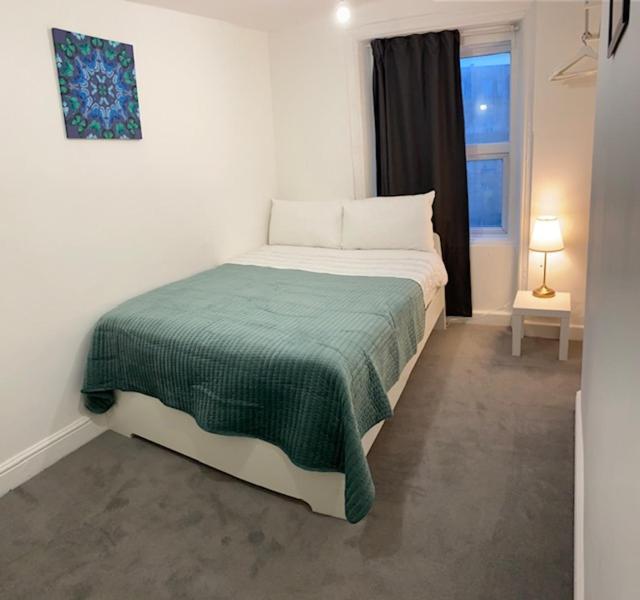 Lord Merit Guest Rooms In King'S Cross St Pancras 런던 외부 사진