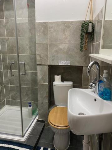 Lord Merit Guest Rooms In King'S Cross St Pancras 런던 외부 사진